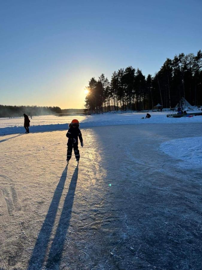 Lakeside Log Fraemby Udde * Falun